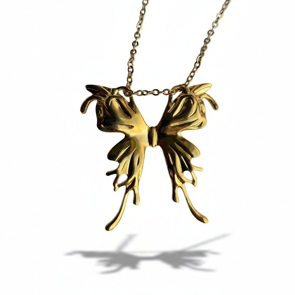 Ketting met grote vlinder